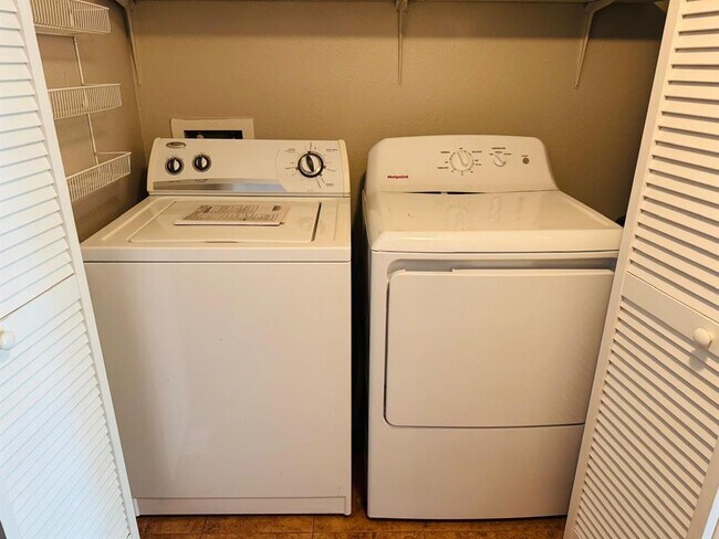 Foto del edificio - 2018 W Rundberg Ln