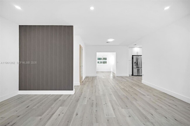 Building Photo - 876 NE 81st St
