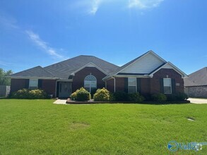 Building Photo - 13158 Chapel Hill Ln