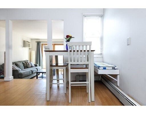 Building Photo - 134 Spring St