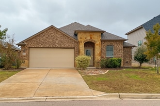 Building Photo - 263 Bainbridge Rd