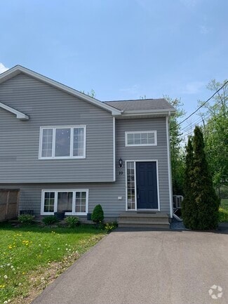 Building Photo - 10 Salem Crt