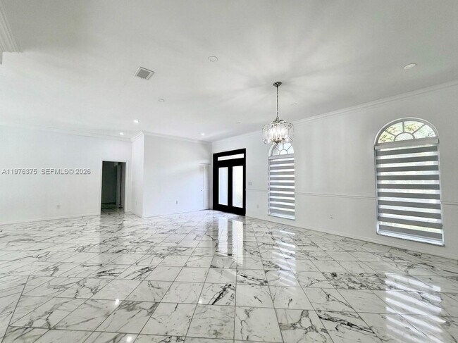 Foto del edificio - 4934 NW 94th Doral Pl