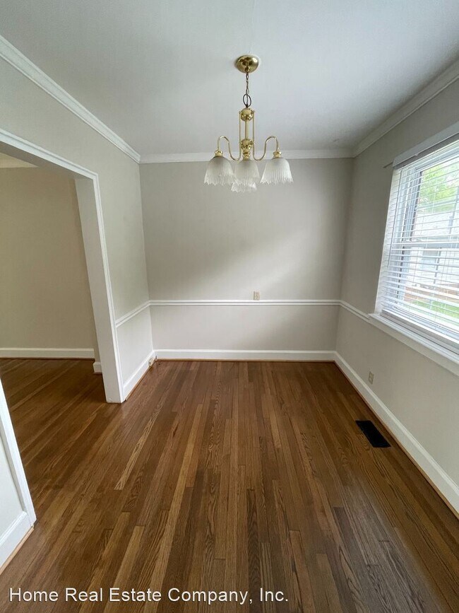 Building Photo - 1 br, 1 bath House - 806 N. Avalon Road Apt D