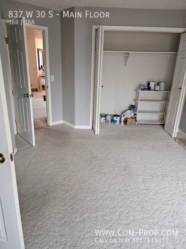 Building Photo - 1/2 First Months Rent -3 Bed 2.5 Bath Dupl...