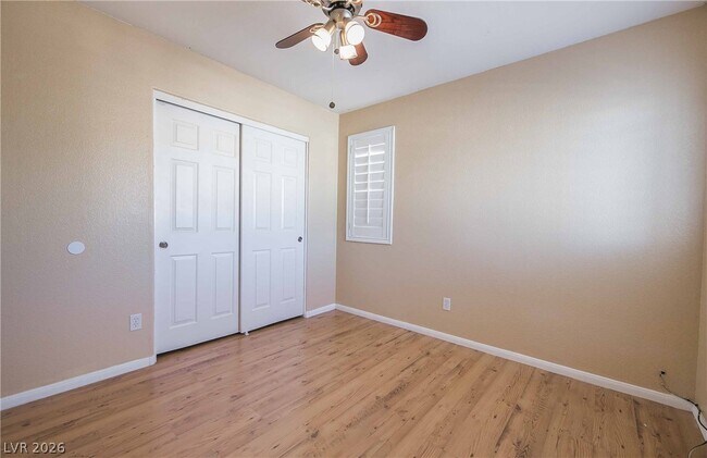 Building Photo - 2921 Bayliner Ave