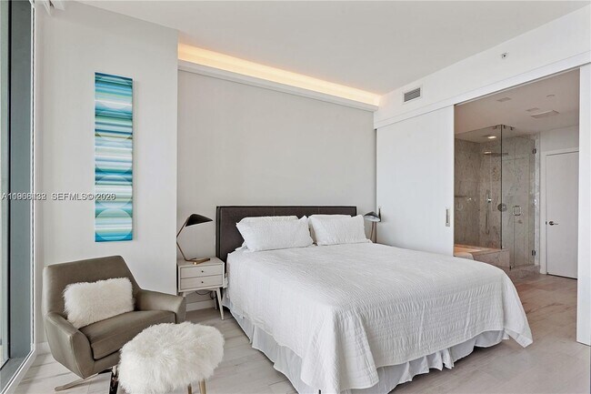 Foto del edificio - 480 NE 31st St