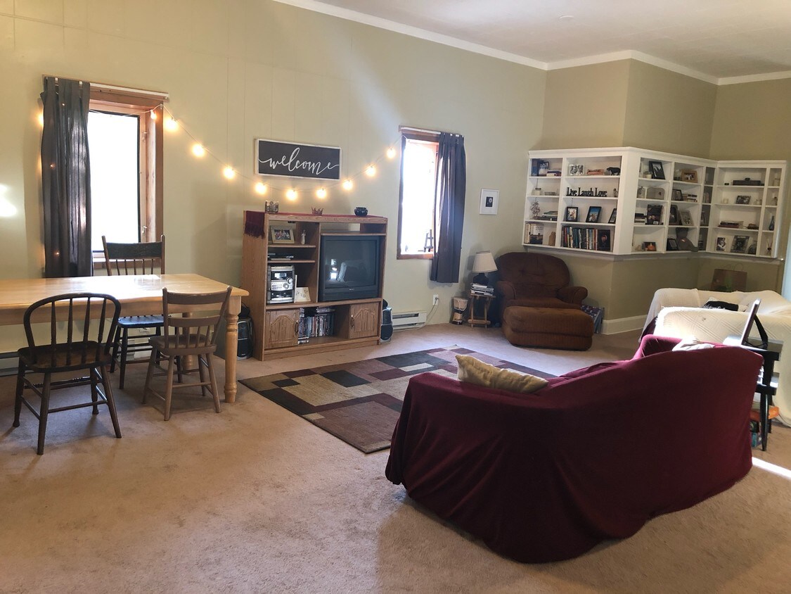 223 3rd St NW Unit D, Bemidji, MN 56601 Room for Rent in Bemidji, MN
