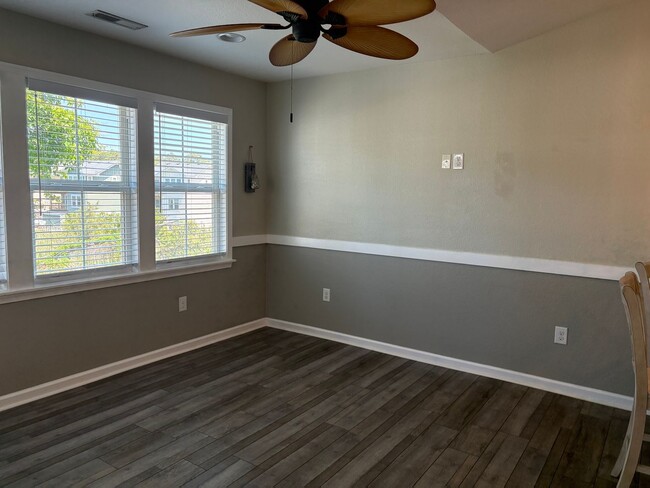 Building Photo - 3 Bedroom 3 Bath Home in Kill Devil Hills ...