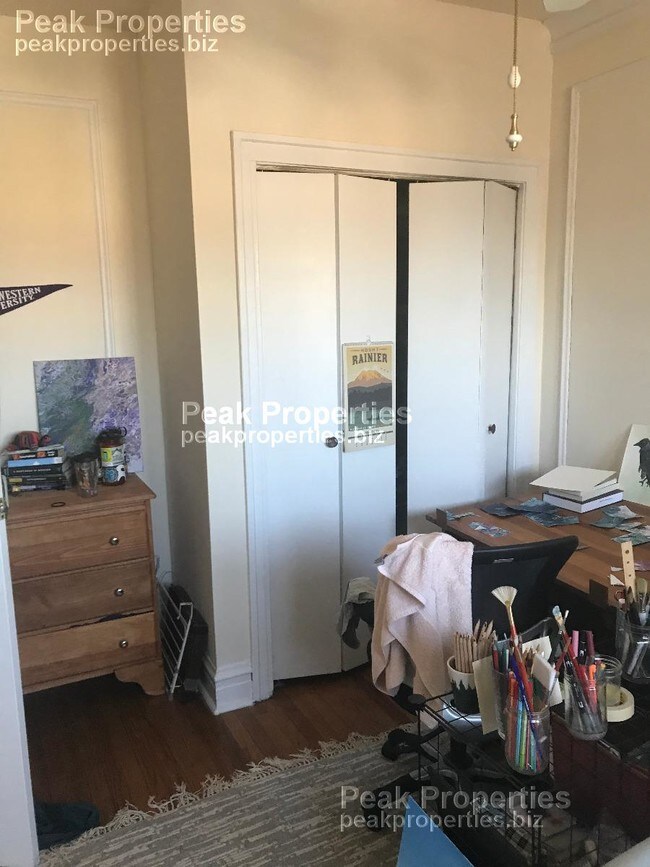 Building Photo - 2 Bedroom in the Heart of Evanston