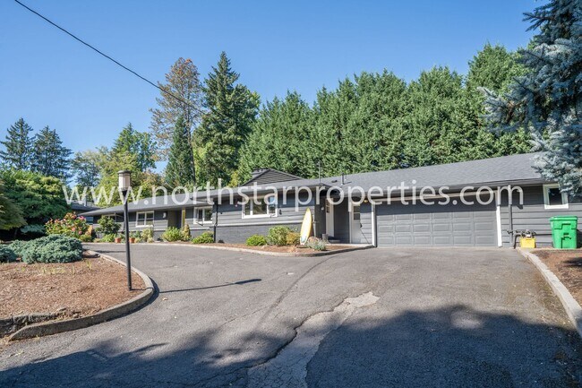 Building Photo - Amazing Mid- Century with Pool
