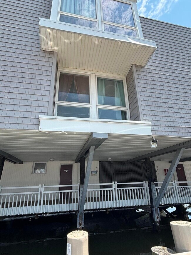 Foto del edificio - 151 N Annapolis Ave