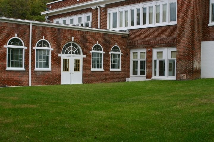 Building Photo - 100 Sam Robinson Dr