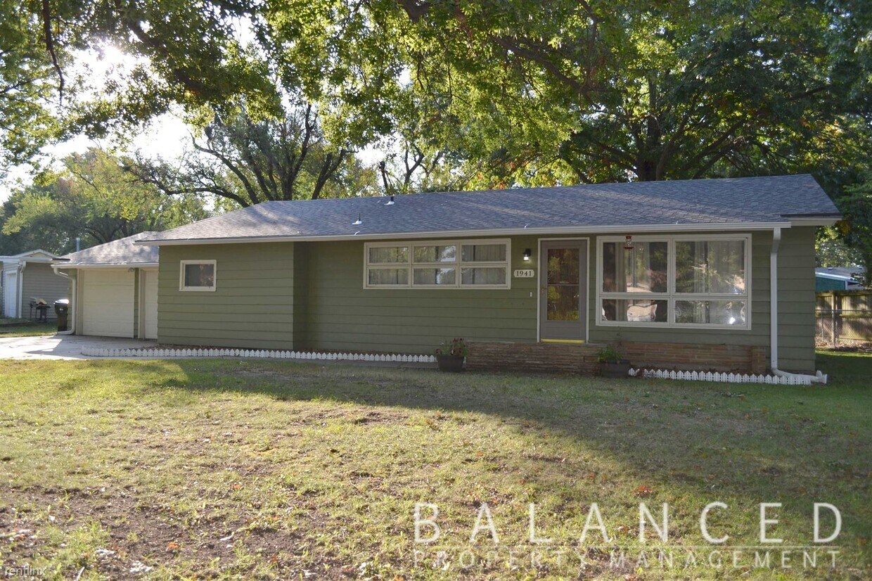 3 br, 1 bath House 1941 SW 34th St House Rental in Topeka, KS