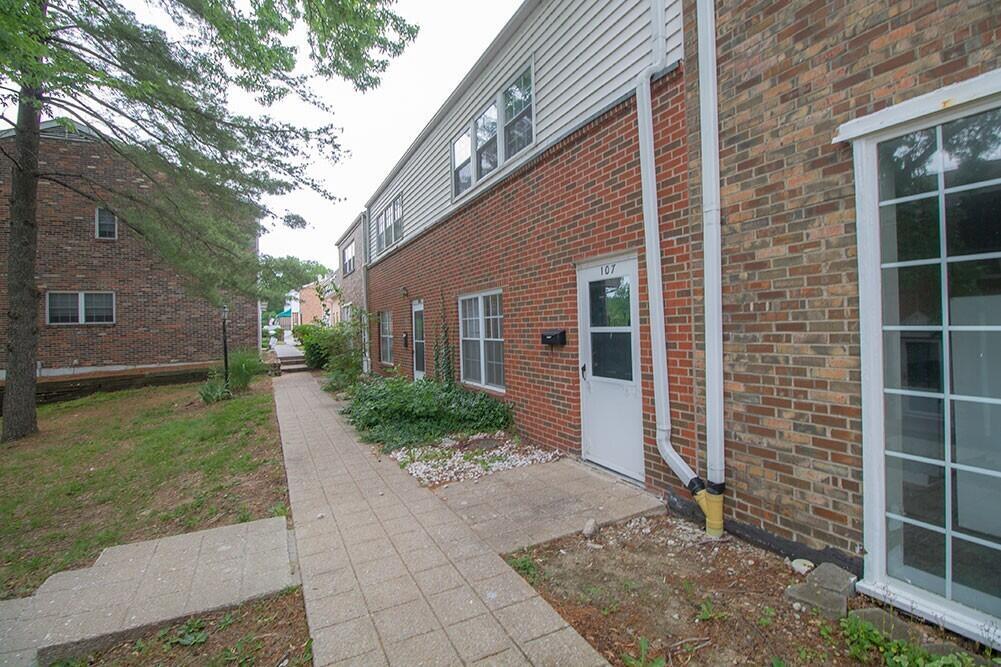 1201 Old 63 S Unit 107, Columbia, MO 65201 Condo for Rent in Columbia