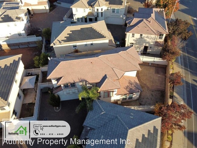 Building Photo - 4 br, 3 bath House - 1999 Lugano Trail