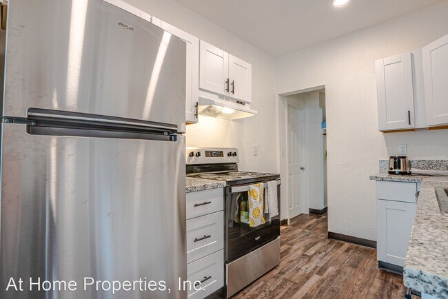 Building Photo - 5 br, 3 bath House - 530 NW 13th St