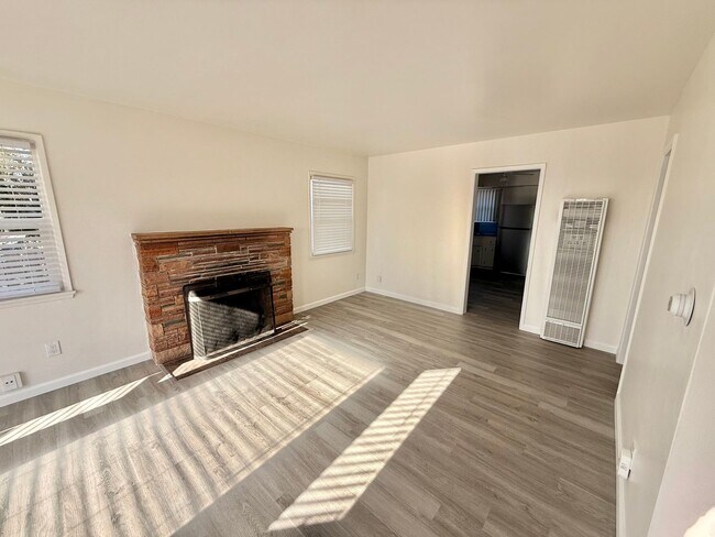 Foto del edificio - 5302 Churchward St