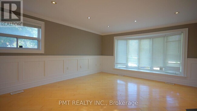 Building Photo - 7 Waterbury Dr