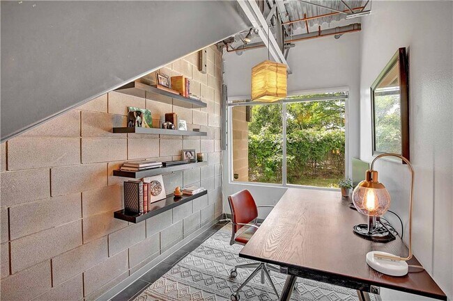 Building Photo - 4801 S Congress Ave