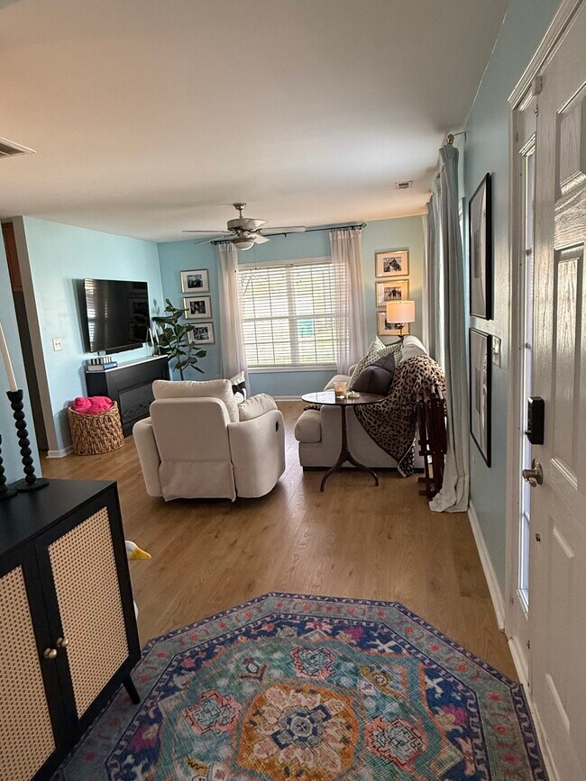 Foto del edificio - 4414 Sages Ave