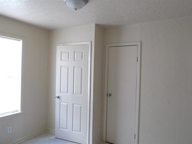 Foto del edificio - 1111 NW Andrews Ave