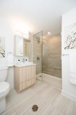 Building Photo - 46 Flora