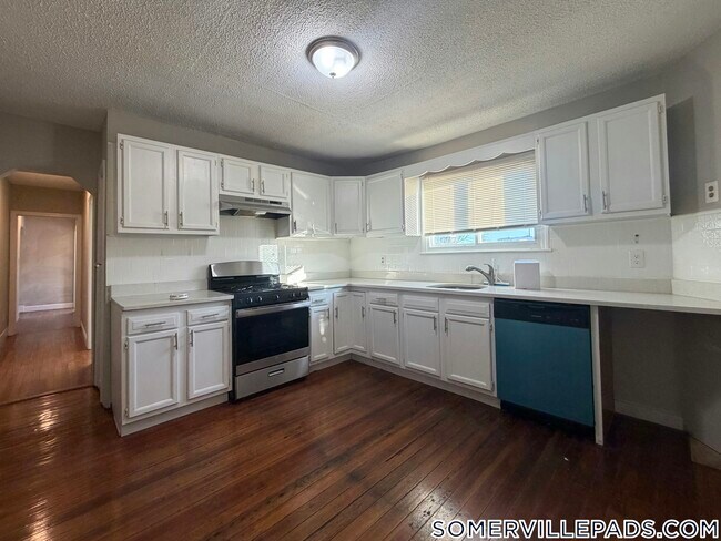 Foto del edificio - 280 McGrath Hwy