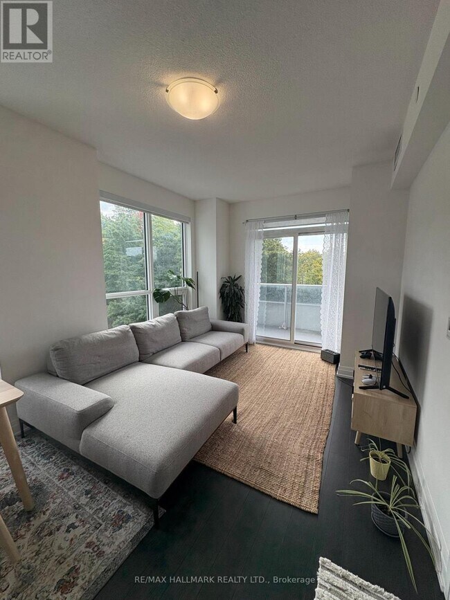 Photo du bâtiment - 3121-3121 Sheppard Ave E