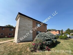 Building Photo - 324 Wilson Ave