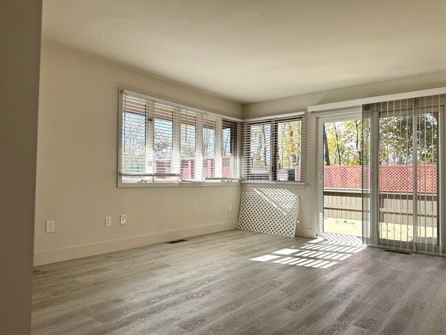 Foto del edificio - 110 Montoya Dr