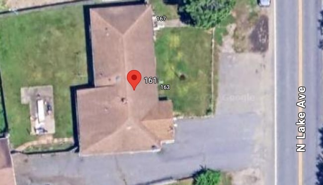 Large, Private, fenced Back yard - 161 Lake Ave N