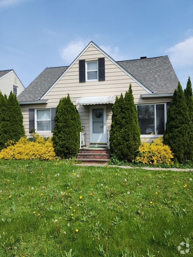 Building Photo - 13709 Maple Leaf Dr