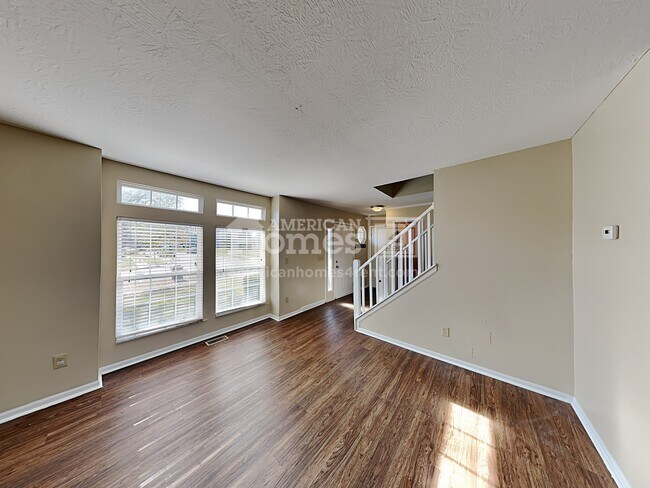 Building Photo - 7427 Park Bend Drive