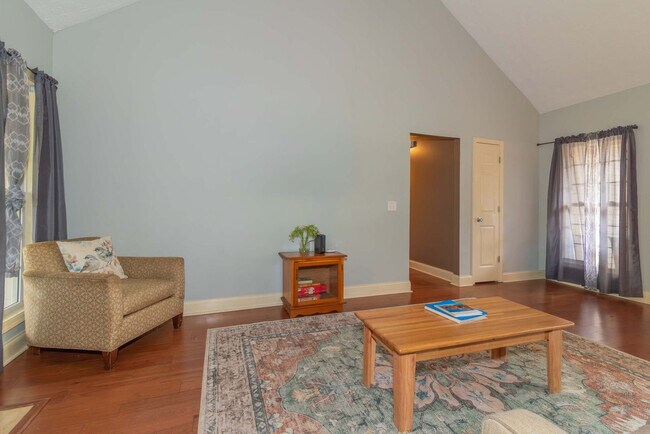 Building Photo - 4235 King Arthur Pl