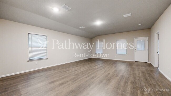 Building Photo - 1600 Vandemere Ct