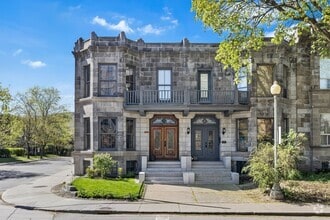Building Photo - 4299 Blvd. De Maisonneuve Ouest