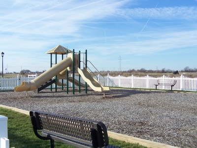 Building Photo - 898 Stonehurst Dr