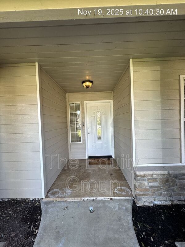 Building Photo - 4909 W Leighson Ave