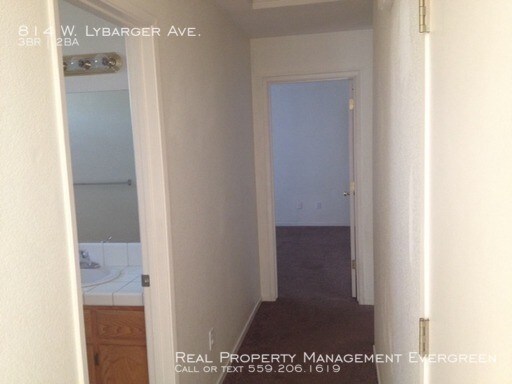Building Photo - 814 Lybarger Ave