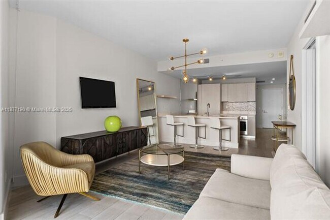 Foto del edificio - 501 NE 31st St