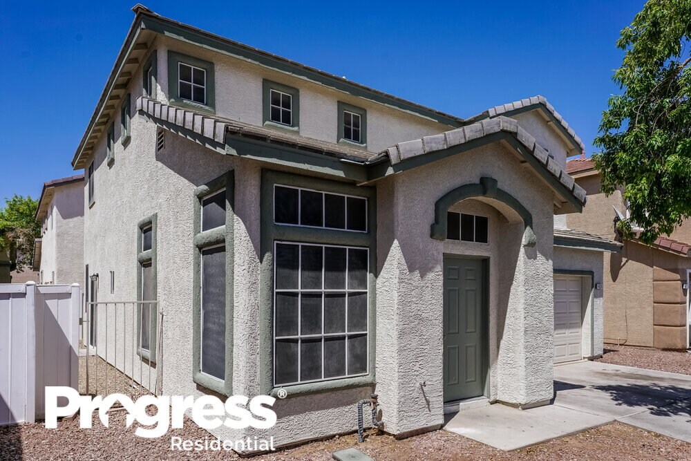 Foto principal - 4626 English Lavender Ave