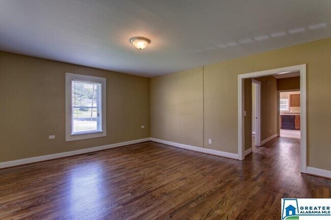 Foto del edificio - 2900 Walker Chapel Rd