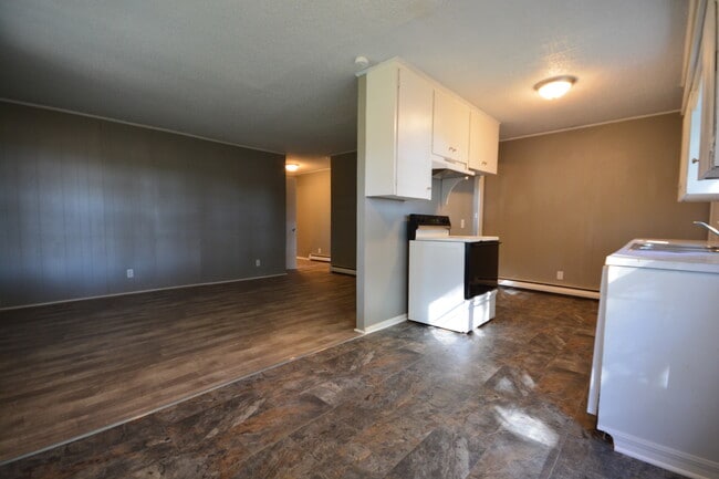 Building Photo - 1786- 1788 W Grapevine