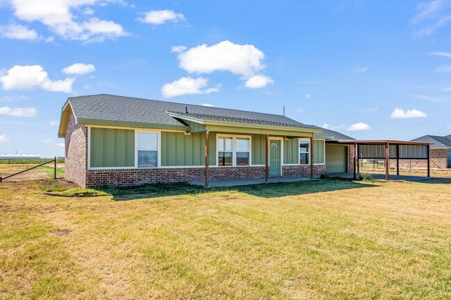 Building Photo - 224 F M 789