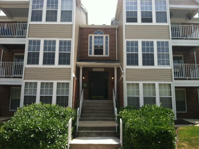 main entrance - 3211 Katewood Ct