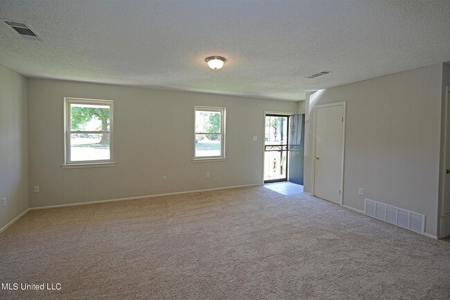Building Photo - 5108 Gray Dr