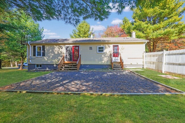 Foto del edificio - 106 Witch Hazel Ln
