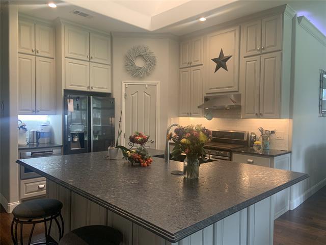 Foto del edificio - 6503 Bluebird Dr