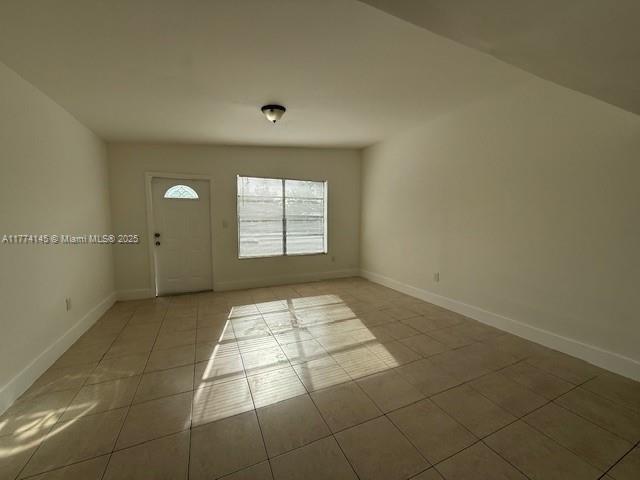 Building Photo - 3 bedroom in West Park FL 33023